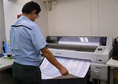 大判ポスターなど
